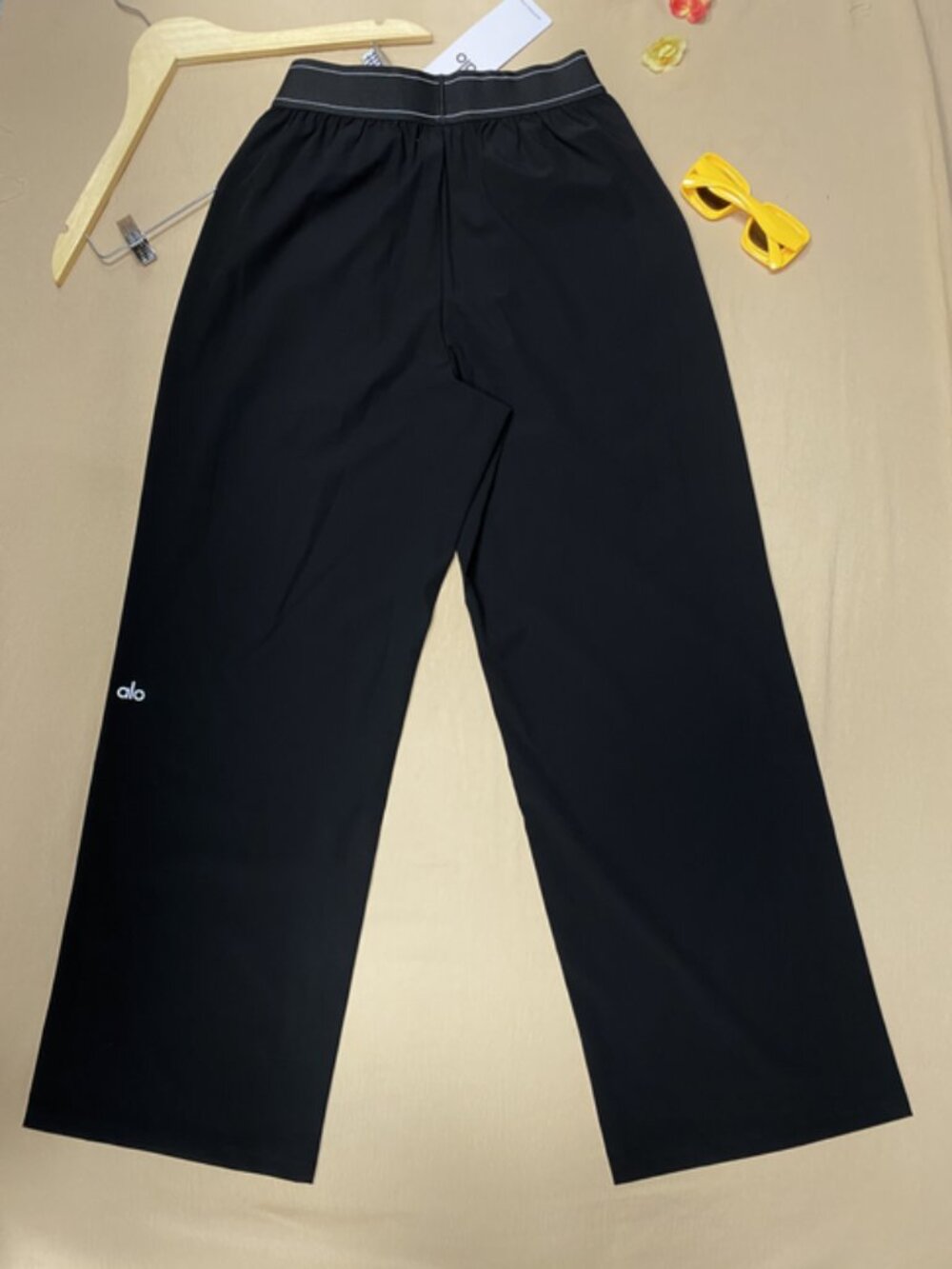 Black⭐ALO Yoga Suit Up Wide Trouser Regular30” Inseam😍Flowy & Flattering NWT - Picture 6 of 7